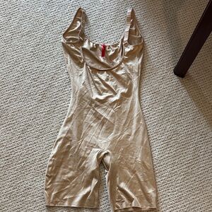 SPANX Nude Full-Body Shaping Bodysuit - Beige